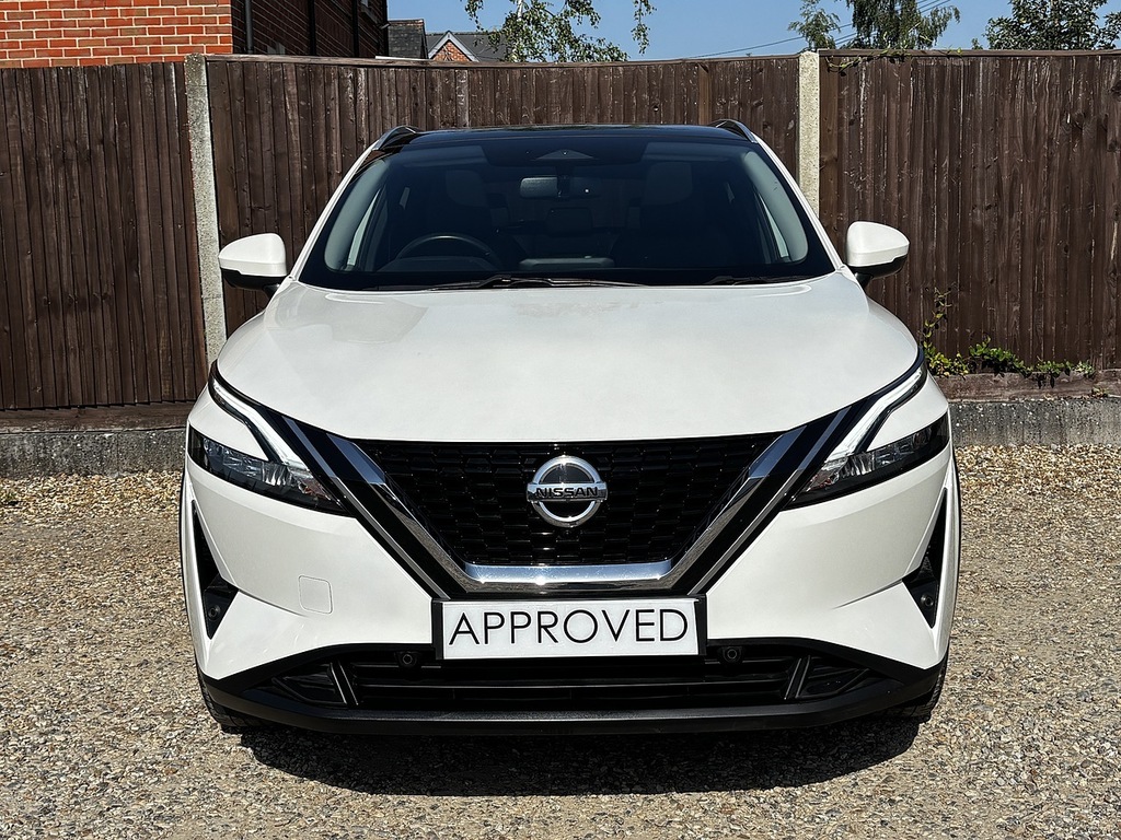 Nissan Qashqai Dig-t Mhev N-connecta CK71GGO White #3