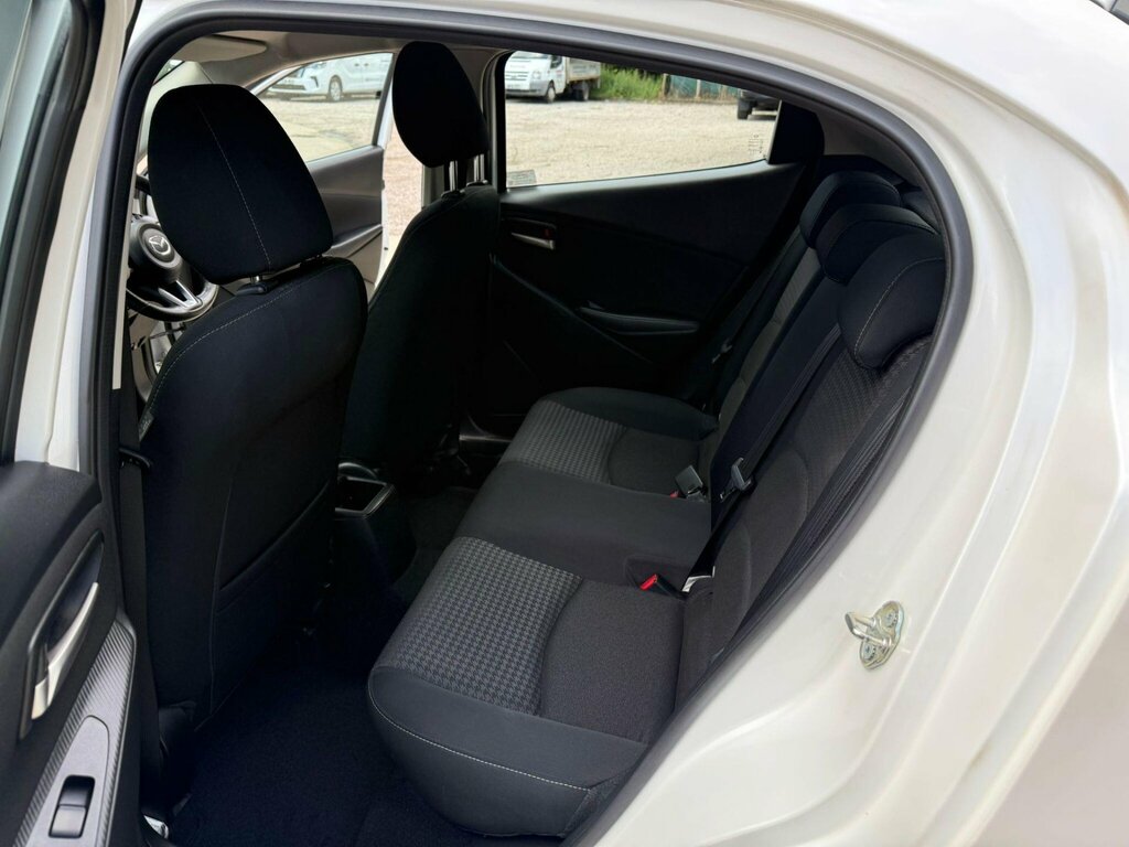 Mazda 2 1.5 Skyactiv-g Sport Nav 201717 White #25