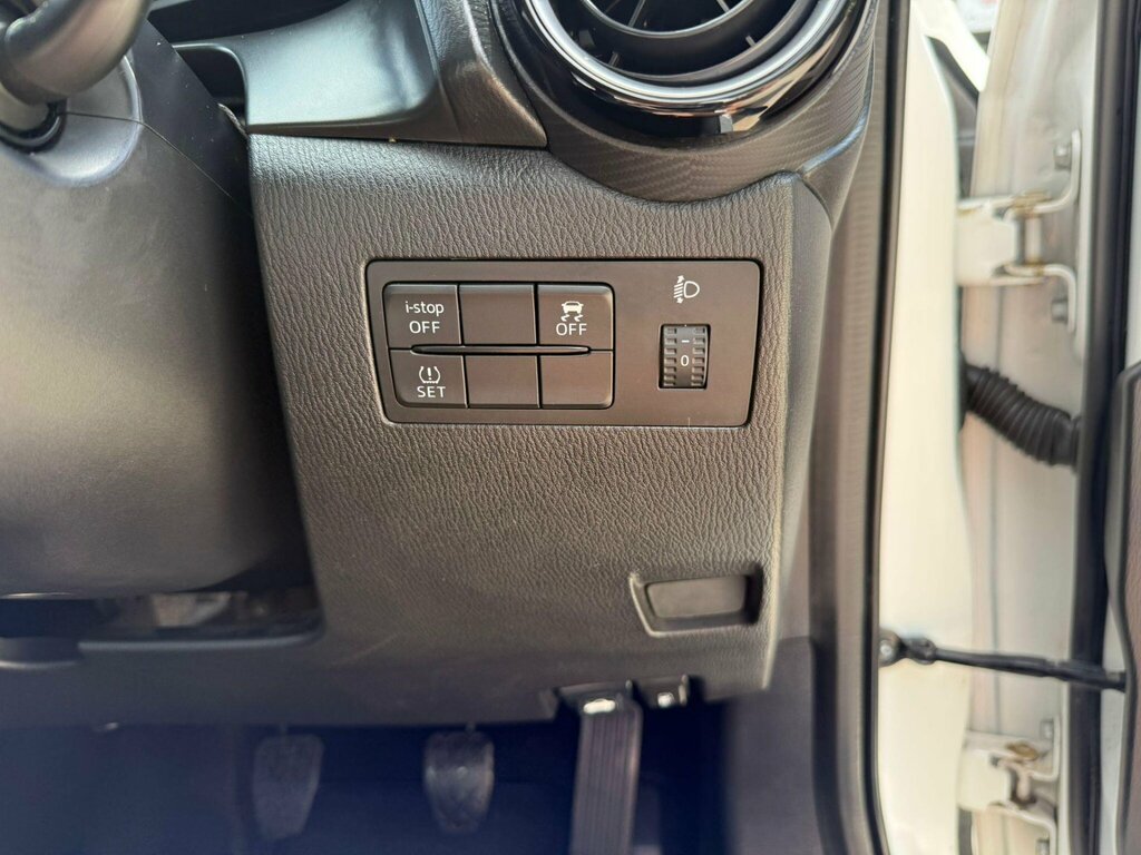 Mazda 2 1.5 Skyactiv-g Sport Nav 201717 White #33