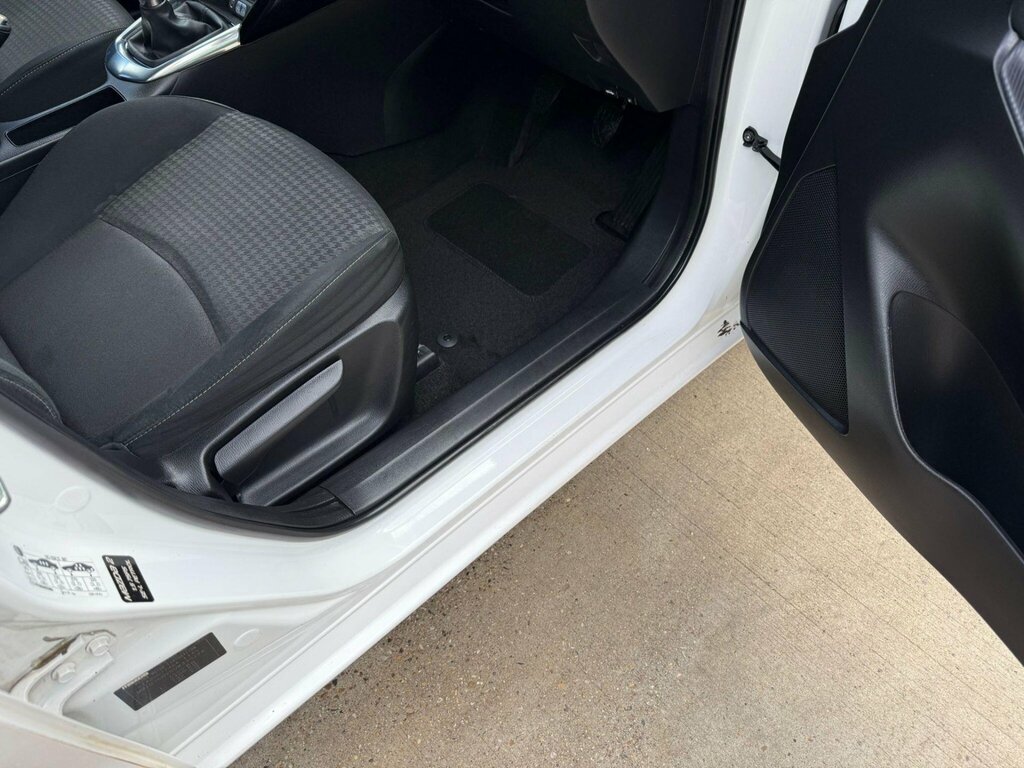 Mazda 2 1.5 Skyactiv-g Sport Nav 201717 White #21