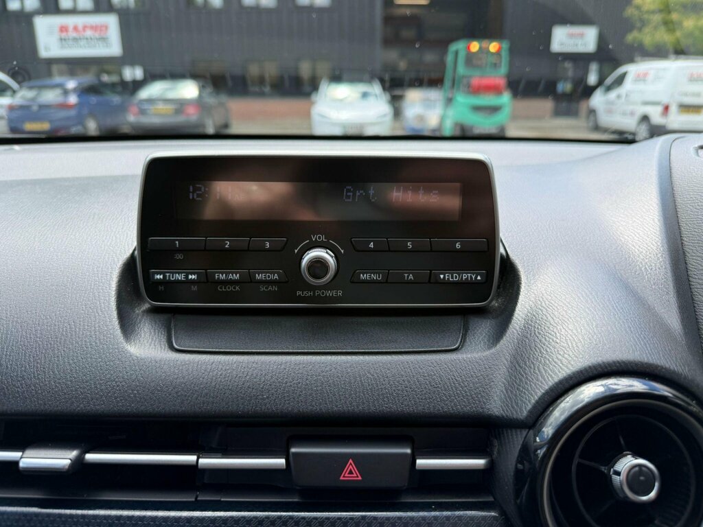 Mazda 2 1.5 Skyactiv-g Sport Nav 201717 White #11