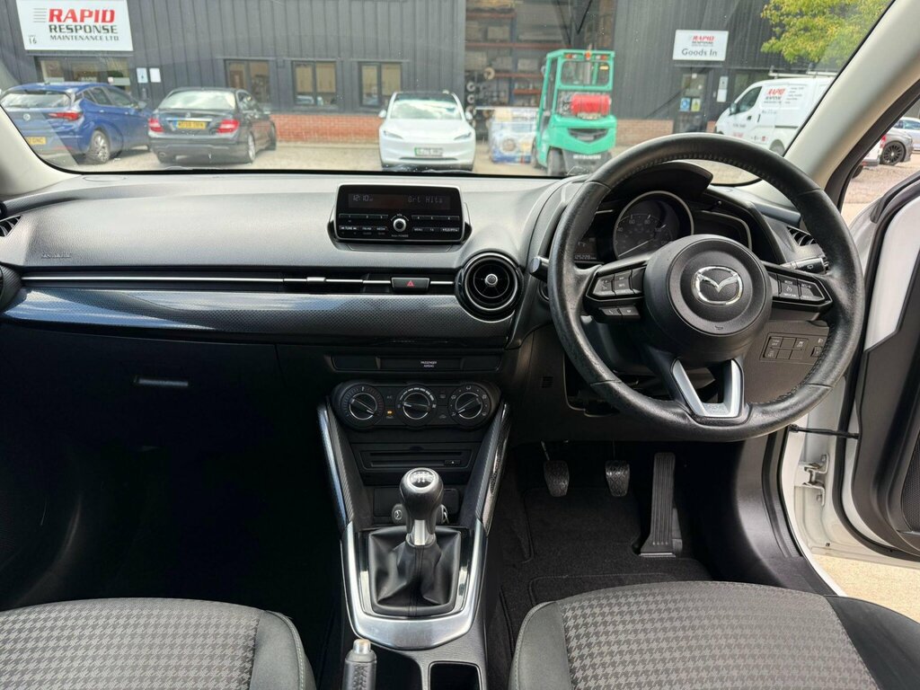 Mazda 2 1.5 Skyactiv-g Sport Nav 201717 White #10