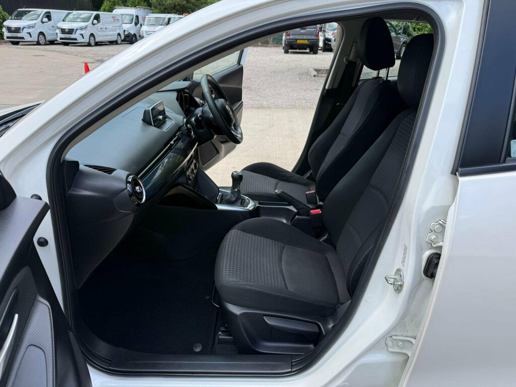 Mazda 2 1.5 Skyactiv-g Sport Nav 201717 White #8