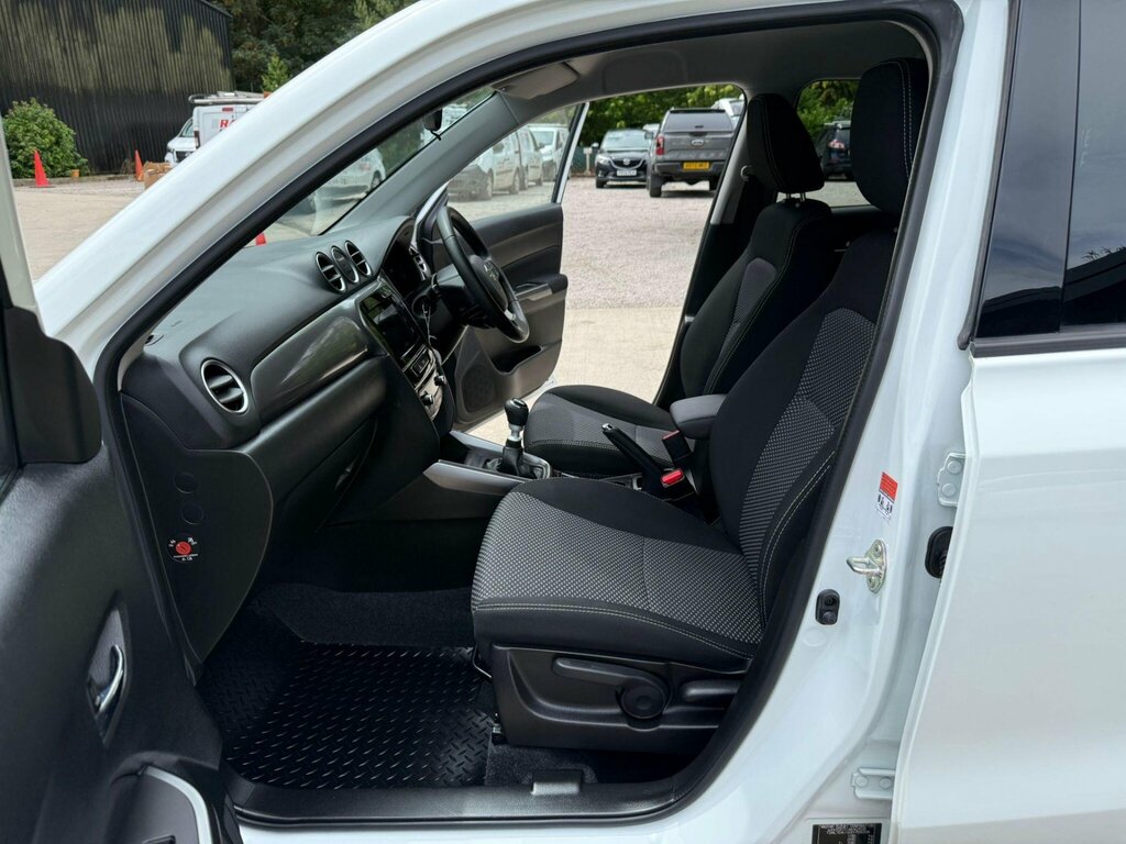 Suzuki Vitara 1.4 Boosterjet Sz-t White #8