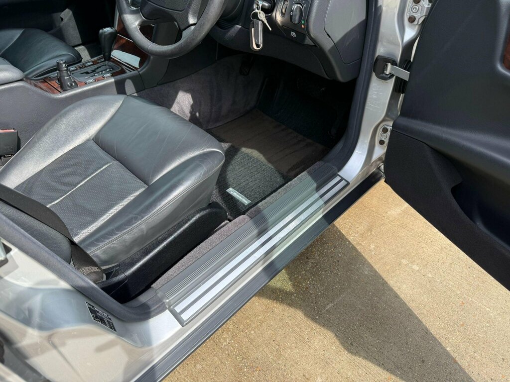 Mercedes-Benz E Class 2.2L Convertible W124 1 Owner Since 1997 Blue #21