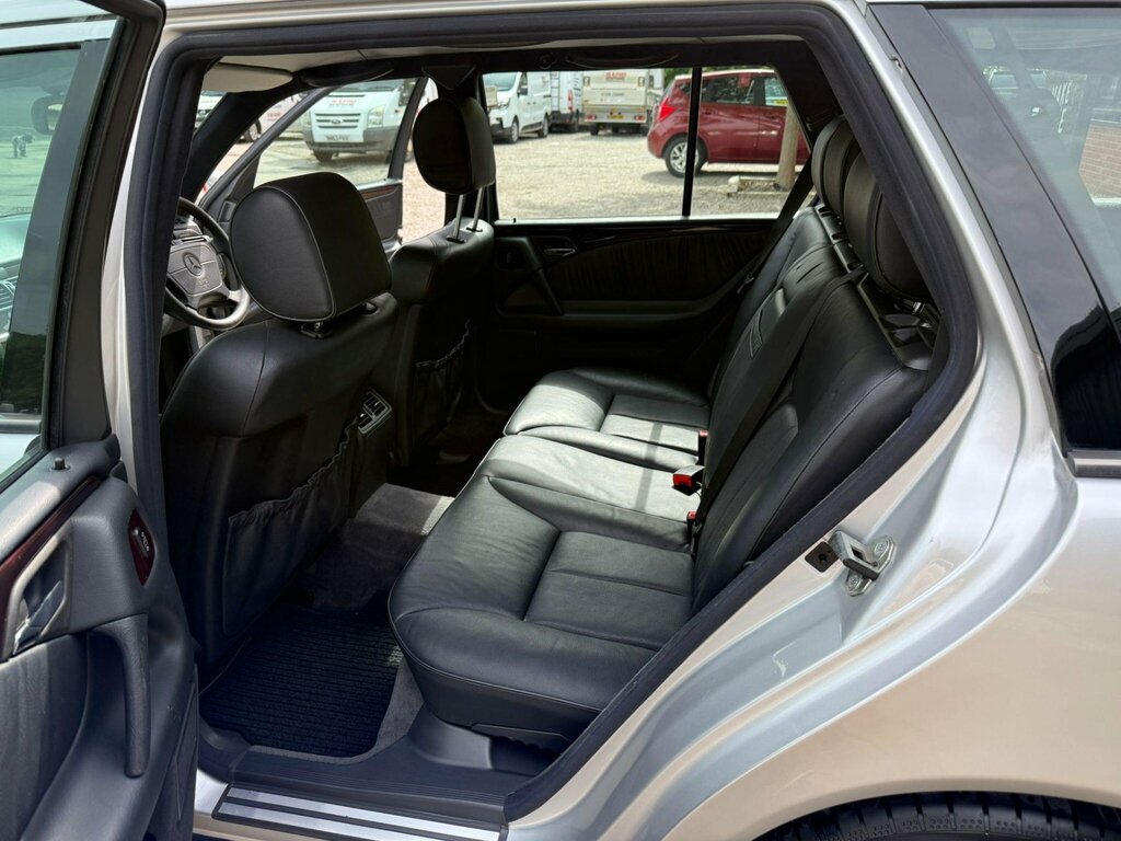 Mercedes-Benz E Class 2.2L Convertible W124 1 Owner Since 1997 Blue #9