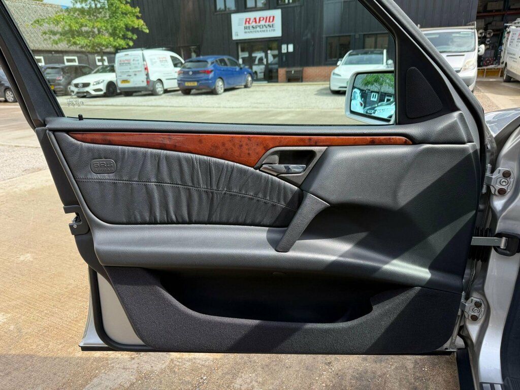 Mercedes-Benz E Class 2.2L Convertible W124 1 Owner Since 1997 Blue #40