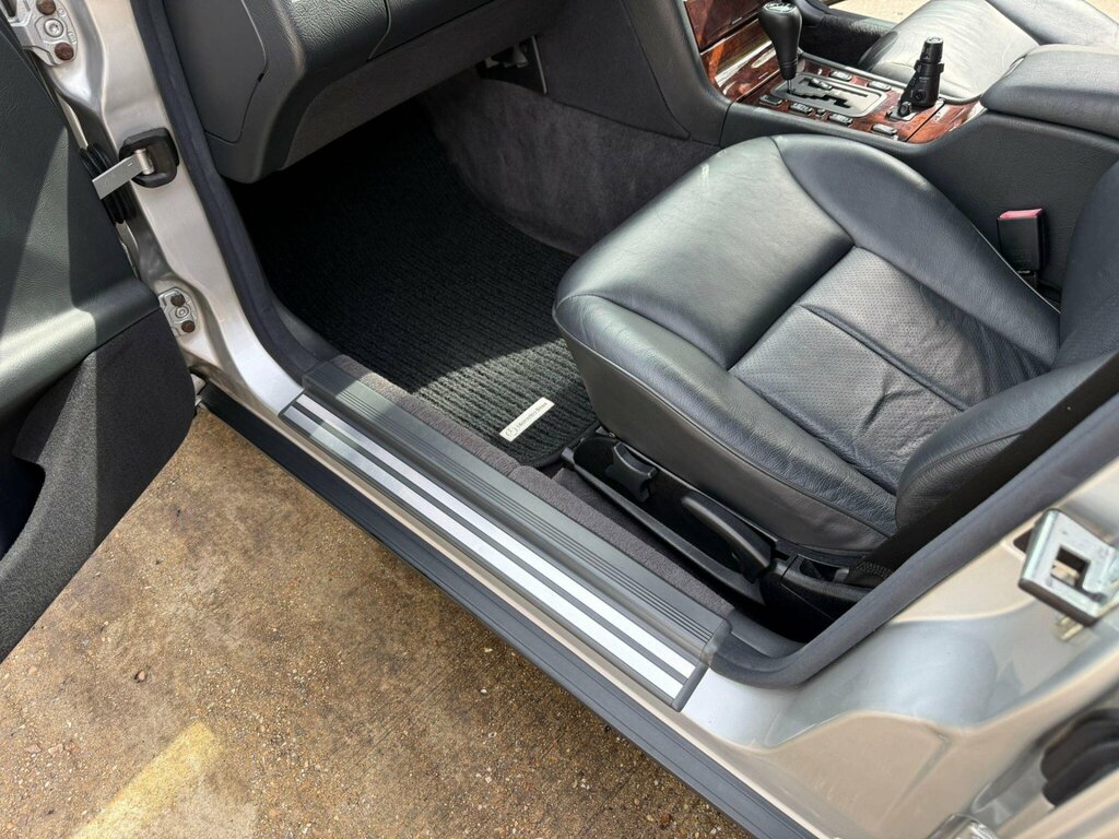 Mercedes-Benz E Class 2.2L Convertible W124 1 Owner Since 1997 Blue #39