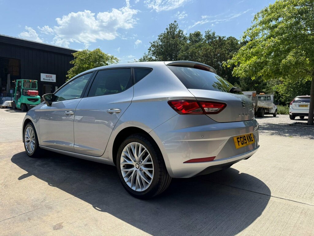 Seat Leon 1.6 Tdi Se Dynamic Euro 6 Ss Silver #3