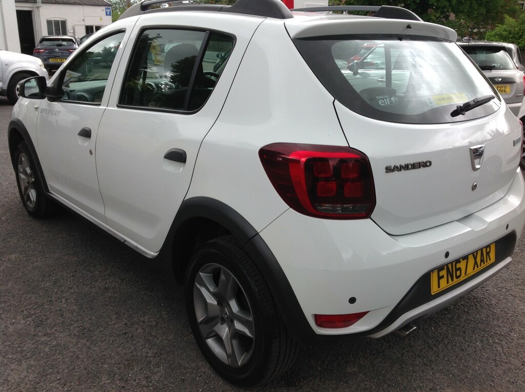 Dacia Sandero Stepway 1.5 Stepway Laureate Dci 90 FN67XAR White #5