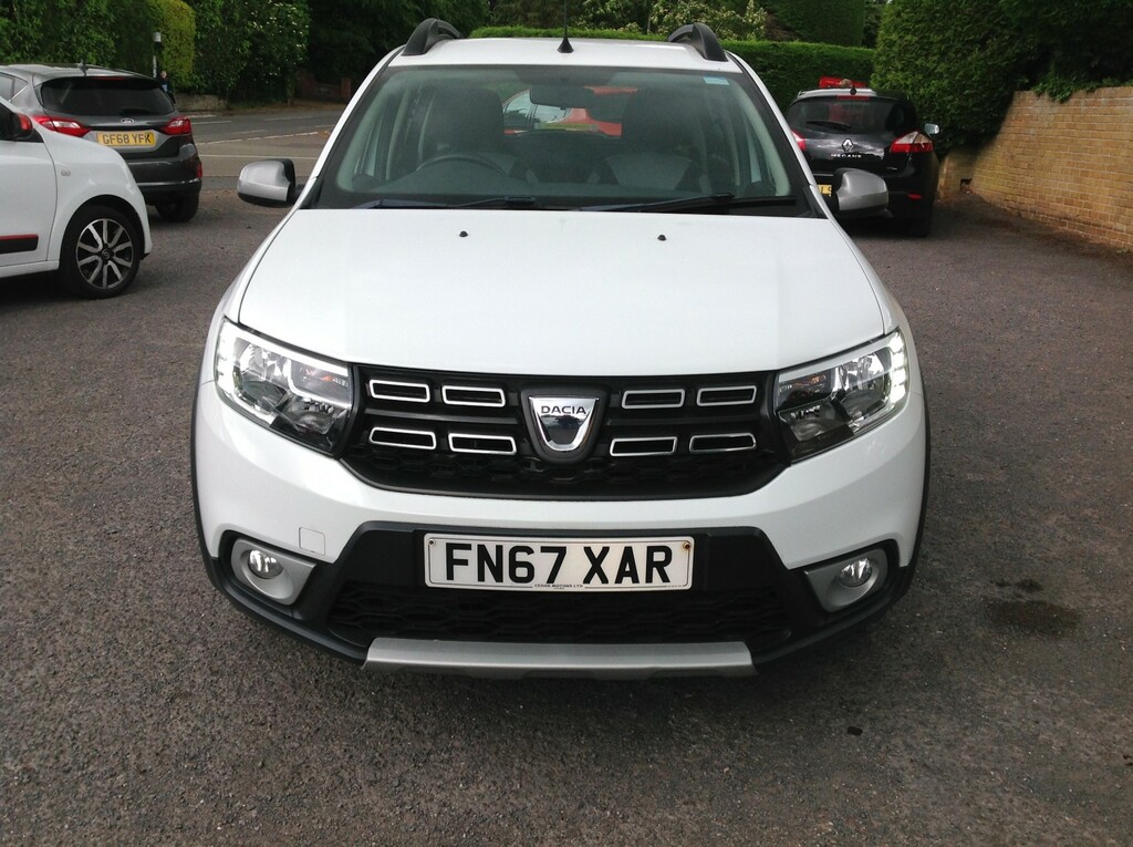 Dacia Sandero Stepway 1.5 Stepway Laureate Dci 90 White #4