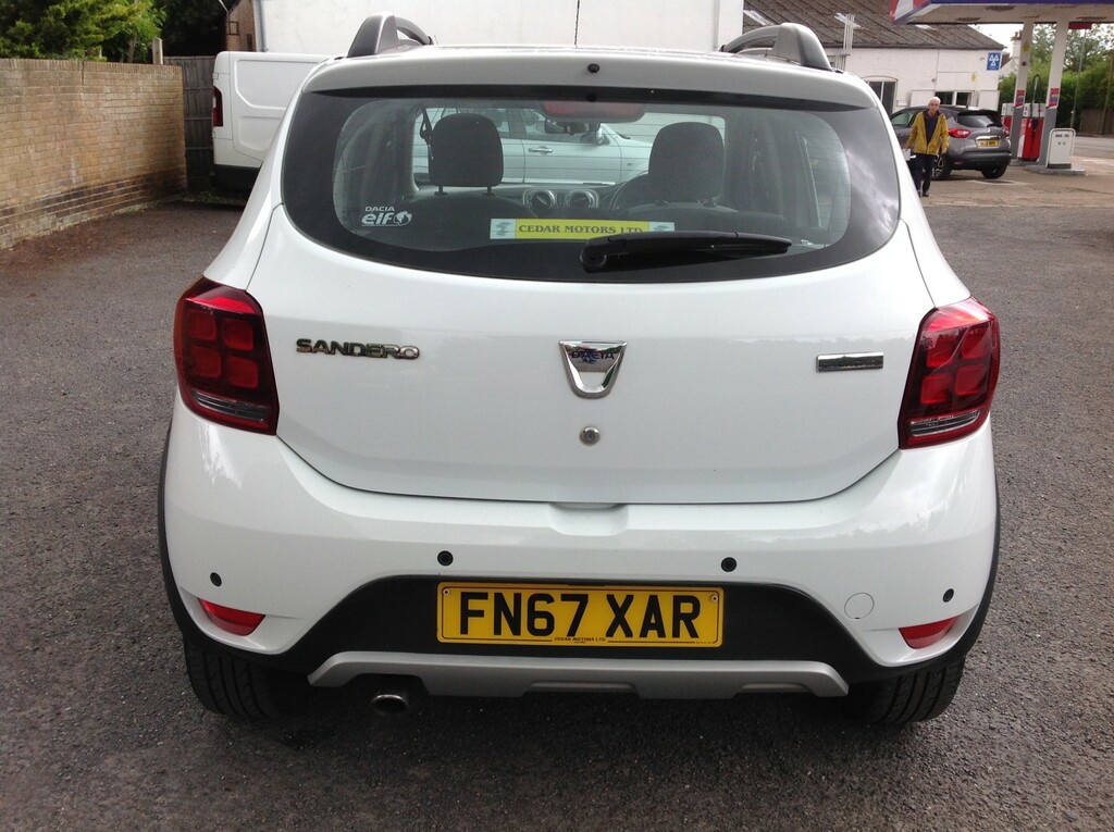 Dacia Sandero Stepway 1.5 Stepway Laureate Dci 90 FN67XAR White #6