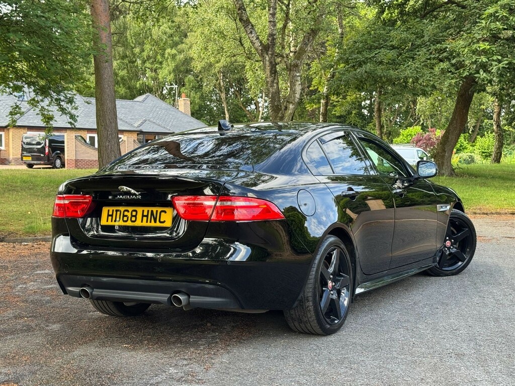 Jaguar XE 2.0I Gpf R-sport Saloon Euro 6 S Black #2
