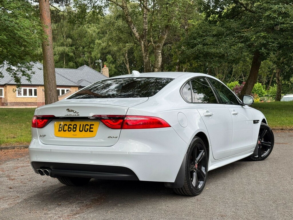 Jaguar XF 2.0D R-sport Saloon Euro 6 Ss White #2