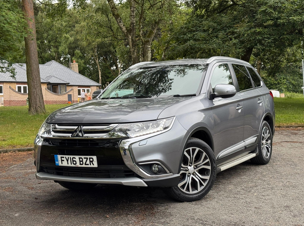 Mitsubishi Outlander 2.2 Di-d Gx4 Suv 4Wd Euro 6 147 P