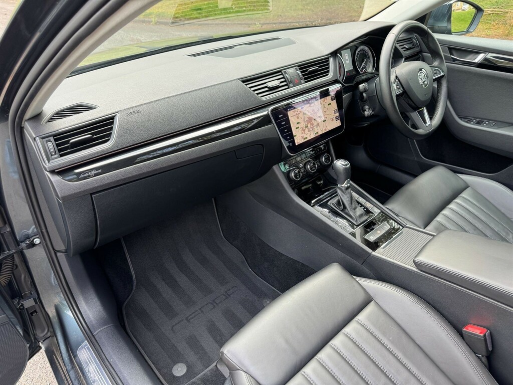 Skoda Superb Superb Se L Executive Tdi S-a Grey #30