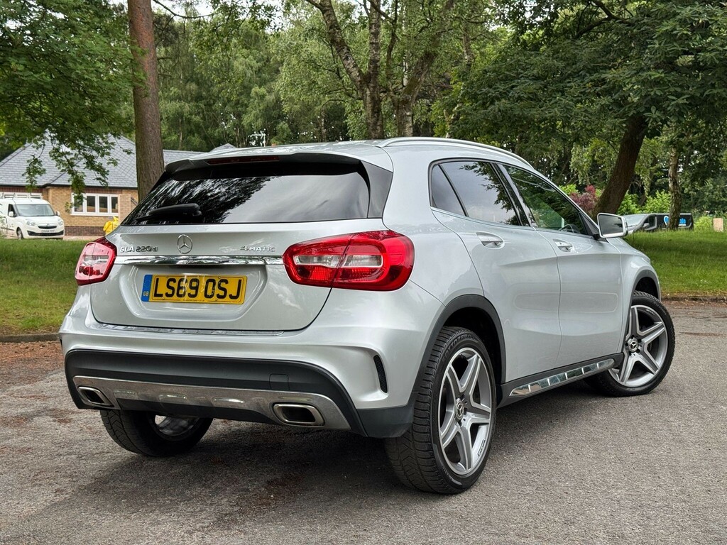 Mercedes-Benz GLA Class 2.1 Gla220d Amg Line Suv 7G-dct 4Matic #2