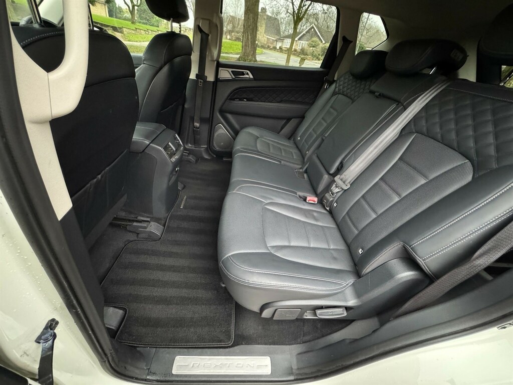 SsangYong Rexton 2.2 Elx 7 Seat - 2019 19 Black #28