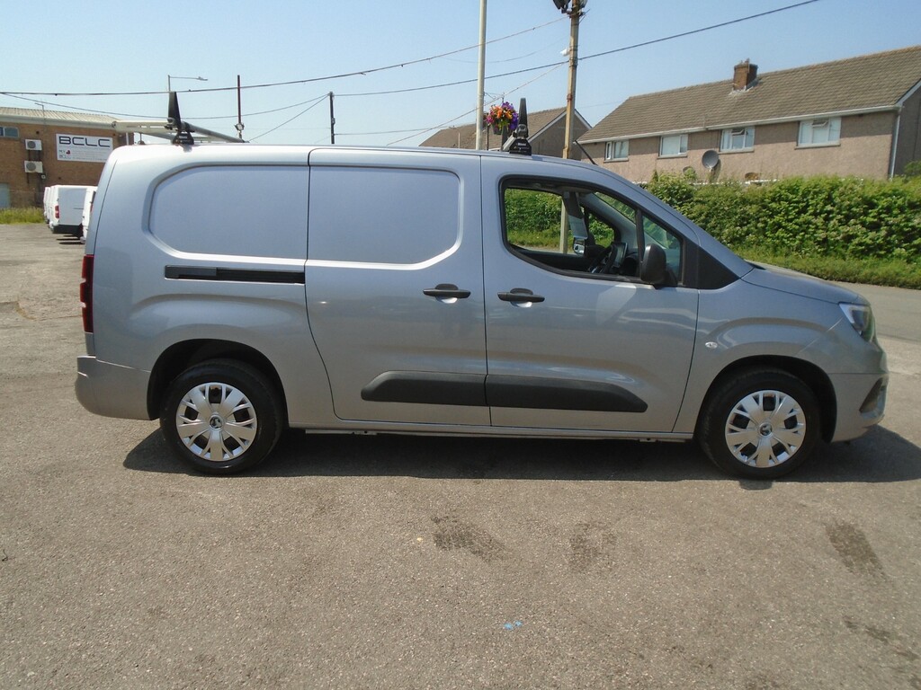 Vauxhall Combo L2h1 2300 Sportive  #2