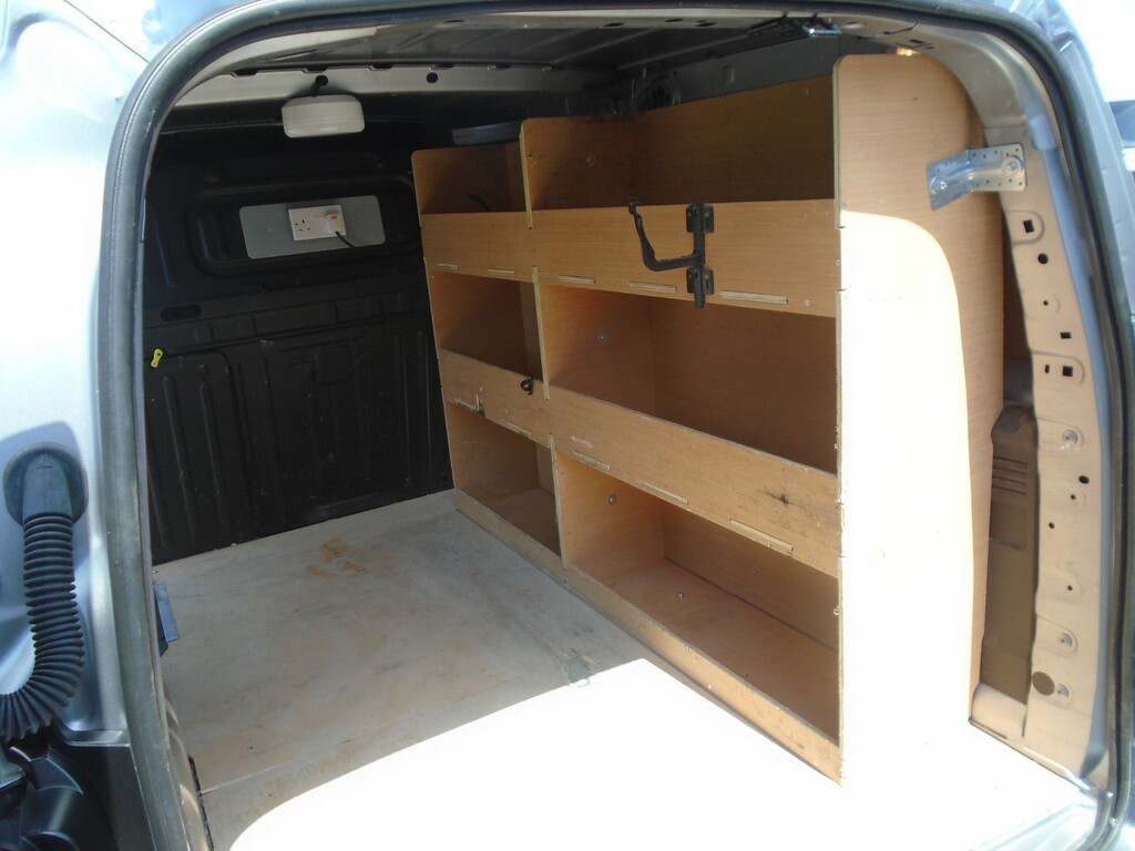 Vauxhall Combo Mpv White #12