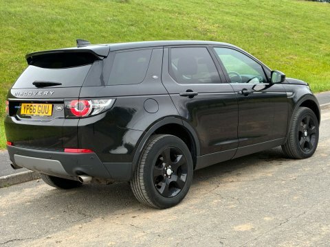 Land Rover Discovery Sport 2L Hse Luxury Black #9