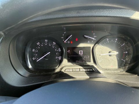 Vauxhall Vivaro 2900 1.5D 100Ps Dynamic H1 Van #17