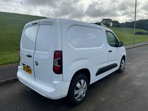 Vauxhall Combo 1.5 Combo 2300 White #4