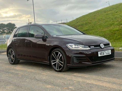 Volkswagen Golf 2.0 Golf Gtd VE67LGJ Black