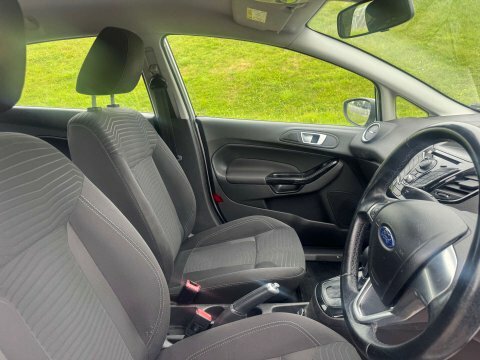 Ford Fiesta 1.0 Fiesta Zetec NK64NKF Silver #6