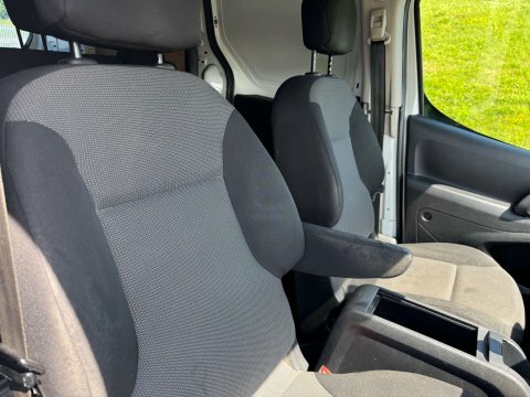 Peugeot Partner Se L1 48 Bhp Silver #9