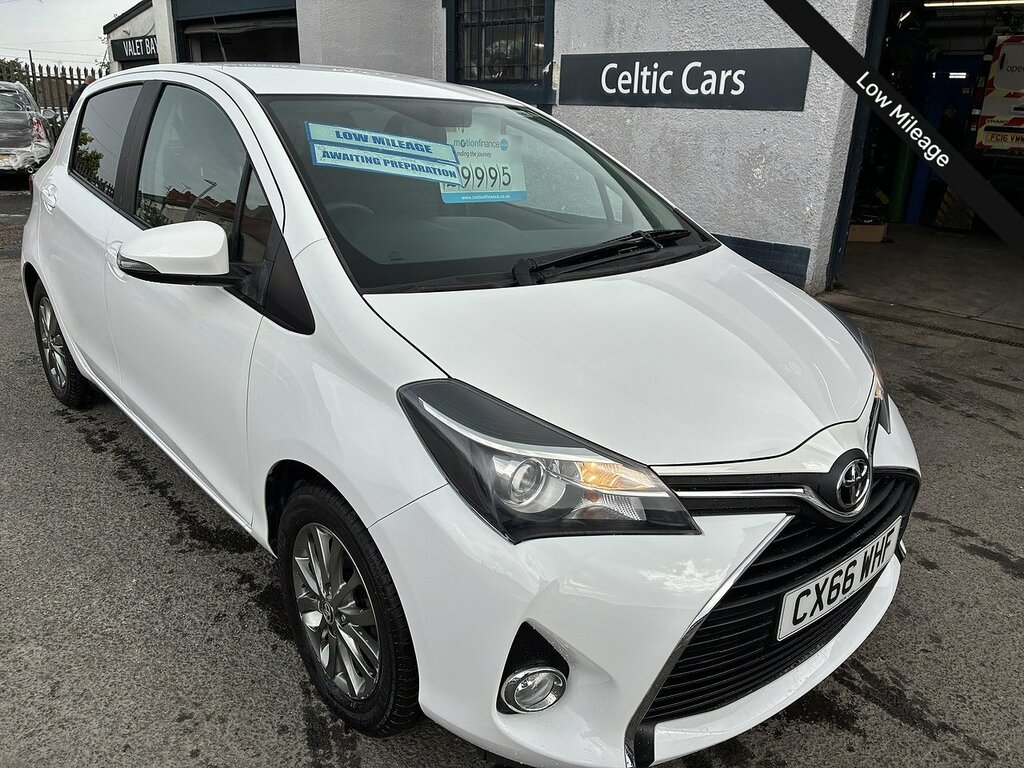 Toyota Yaris Vvt-i Icon White