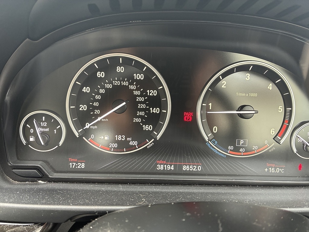 BMW 5 Series 520D Luxury Blue #14