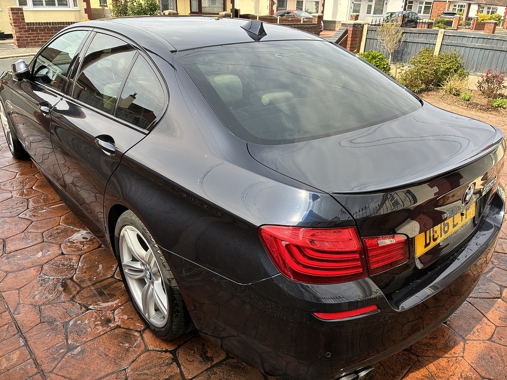 BMW 5 Series 520D M Sport Black #5