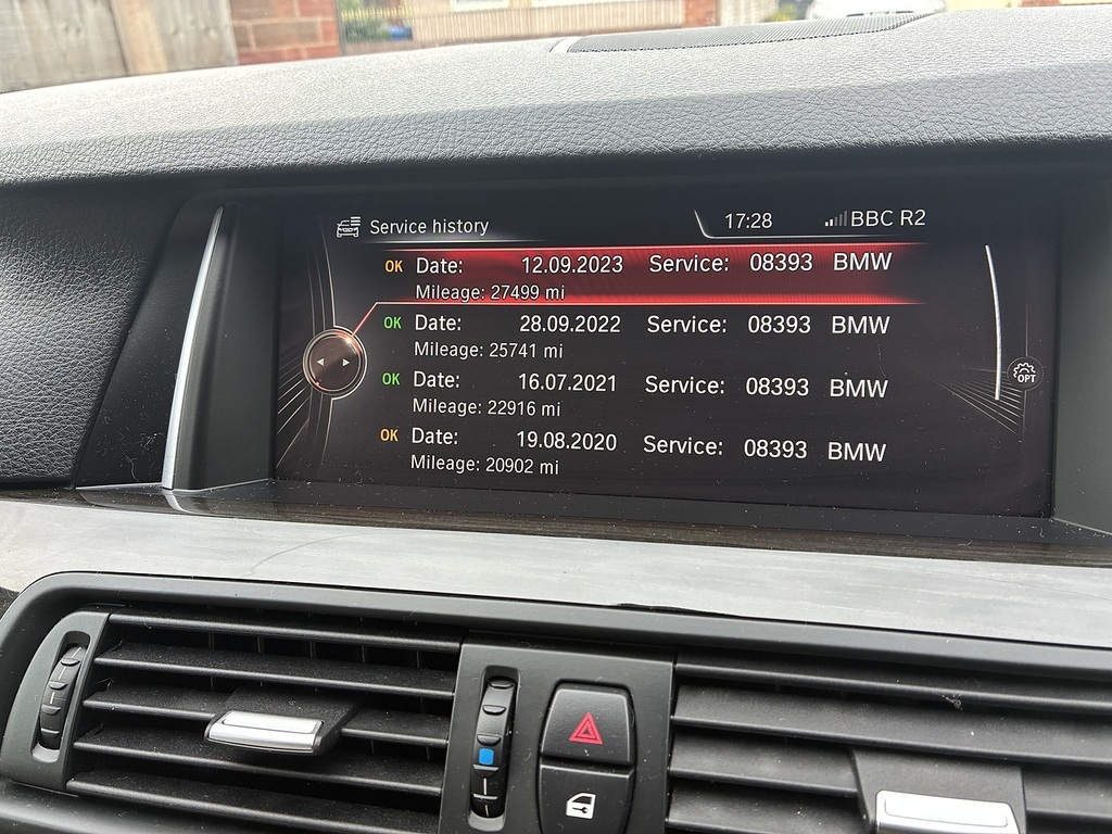 BMW 5 Series 520D Luxury Blue #15