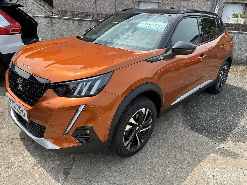 Peugeot 2008 Puretech Gt Orange #2