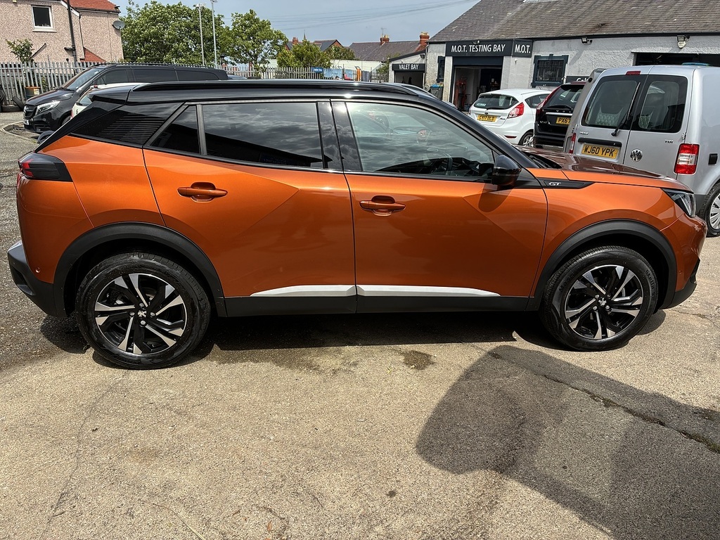 Peugeot 2008 Puretech Gt Orange #4