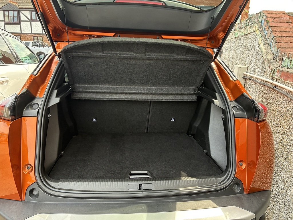 Peugeot 2008 Puretech Gt Orange #6