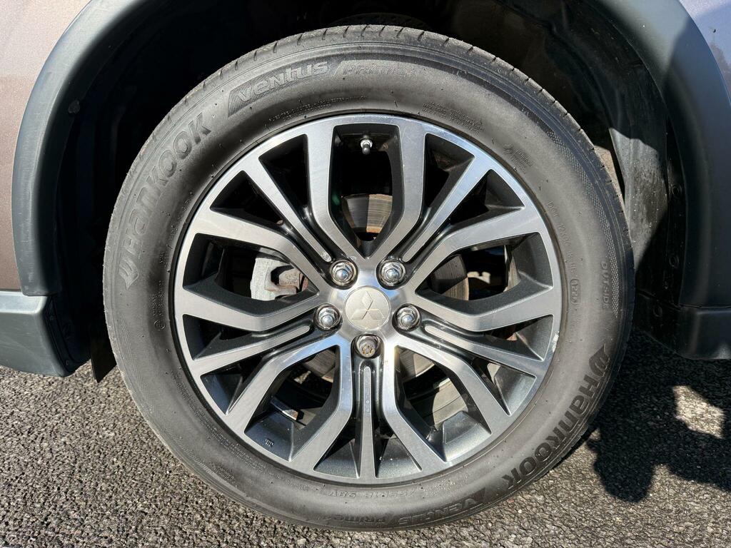 Mitsubishi Outlander 2.2 Di-d 4 4Wd Euro 6 Brown #5