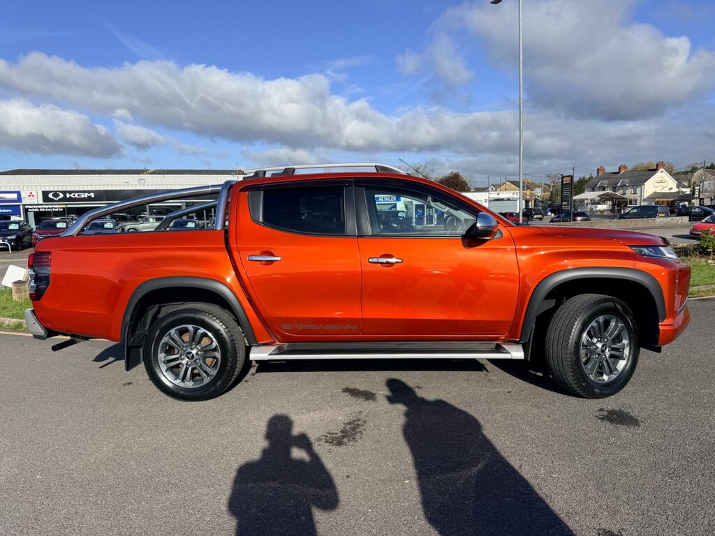 Mitsubishi L200 2.2 Di-d Dc Barbarian 4Wd Euro 6 Ss Orange #5