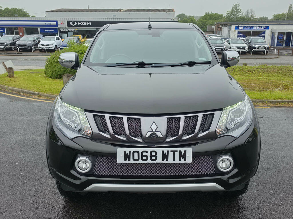 Mitsubishi L200 2.4 Di-d Dc Barbarian 4Wd Euro 6 Black #2