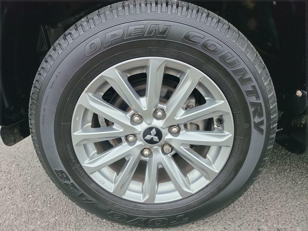 Mitsubishi L200 2.4 Di-d Dc Barbarian 4Wd Euro 6 Black #5