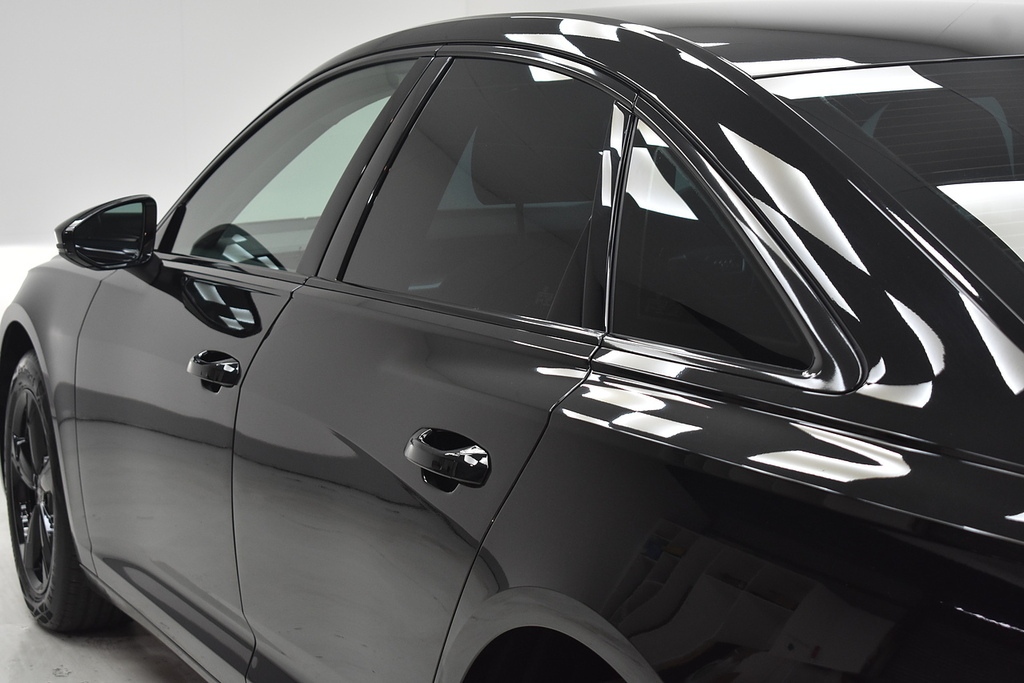 Audi A6 Saloon Saloon White #16