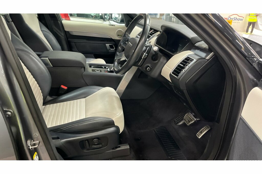 Land Rover Discovery Suv Grey #3