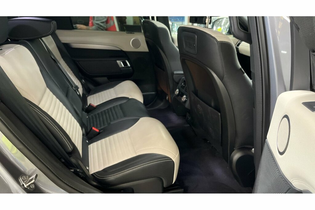 Land Rover Discovery Suv Grey #2