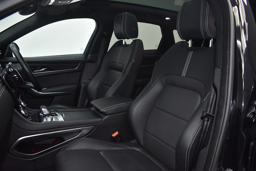 Jaguar F-Pace Suv Black #3