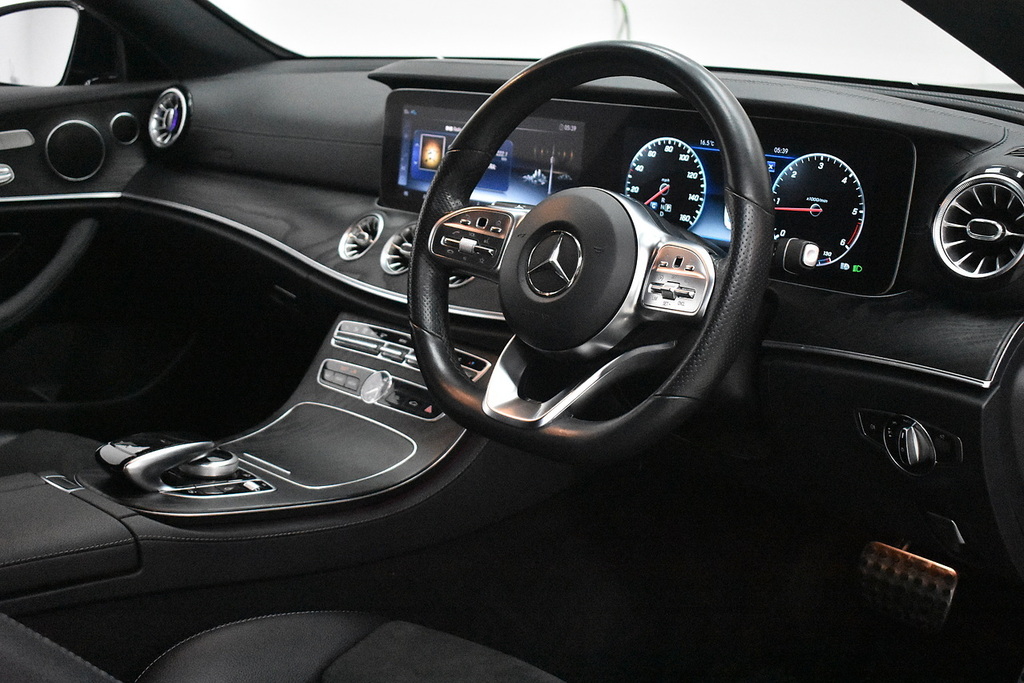 Mercedes-Benz E Class 2019 2.0 E200 Amg Line Saloon G-tronic Black #41