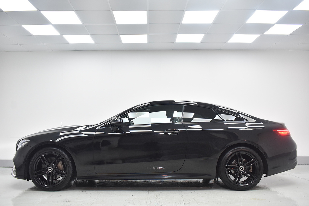 Mercedes-Benz E Class Coupe Black #2
