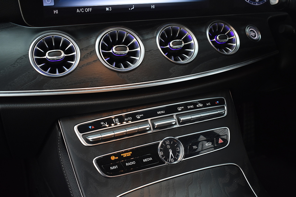 Mercedes-Benz E Class 2019 2.0 E200 Amg Line Saloon G-tronic Black #24