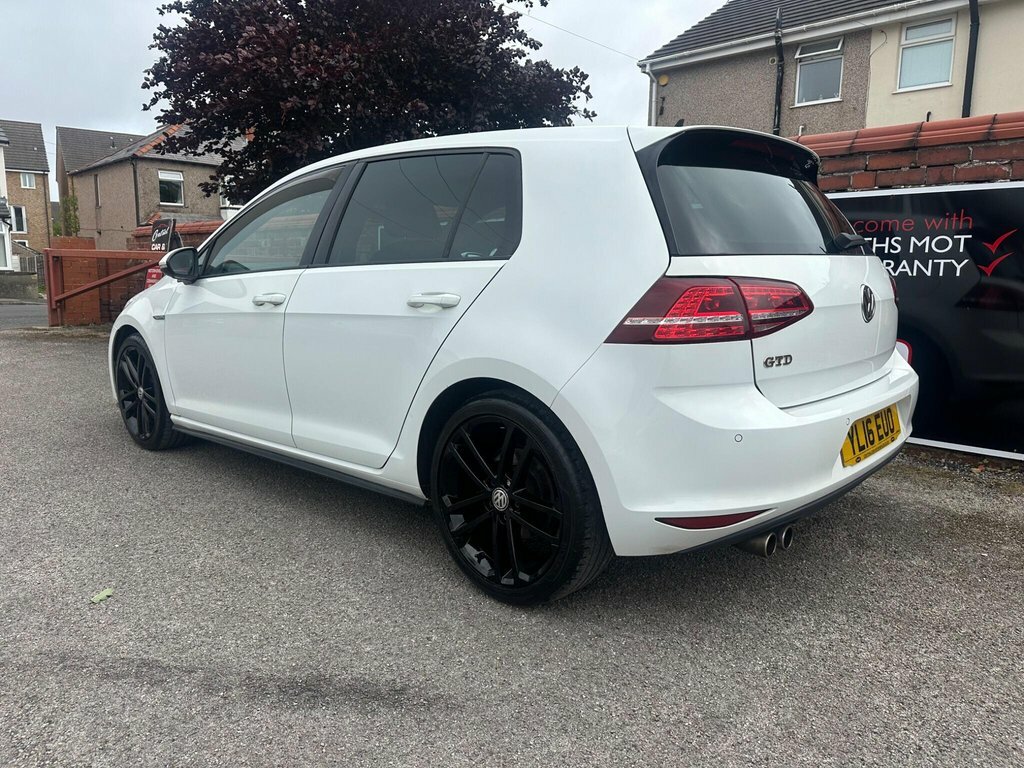 Volkswagen Golf 2L Gtd YL16EUO White #4