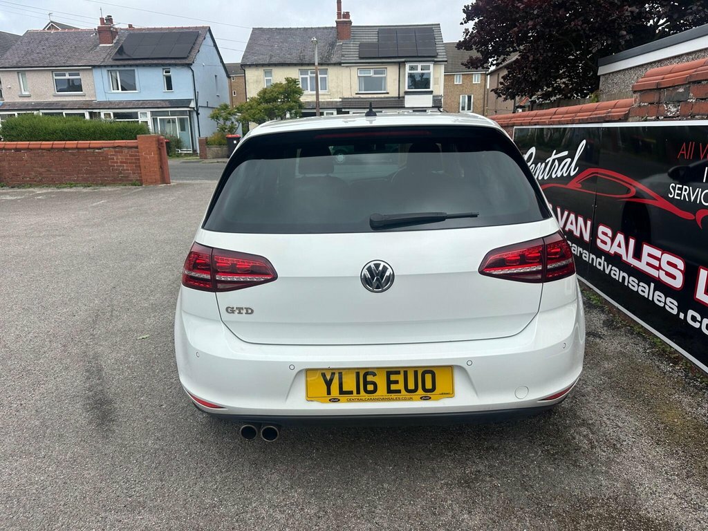 Volkswagen Golf 2L Gtd YL16EUO White #5